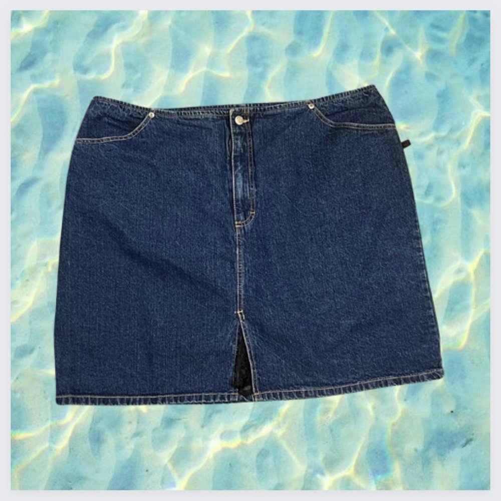 #2000s mini skirt size 20